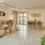 Winzerlodge, Kirchberg *