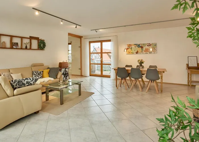 Winzerlodge, Kirchberg *